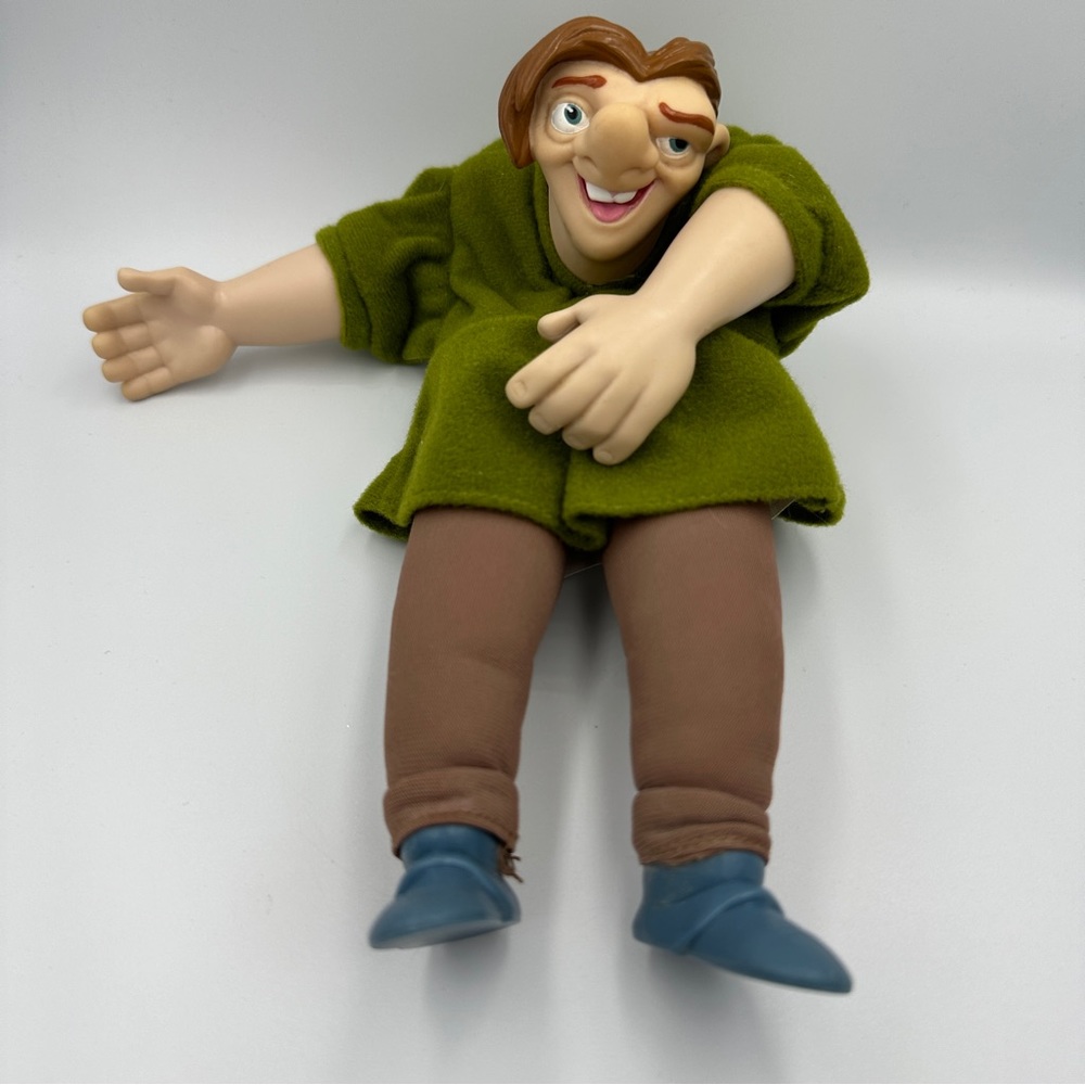 Disney Quasimodo hunchback of Notre Dame doll 9” plush puppet from Burger King